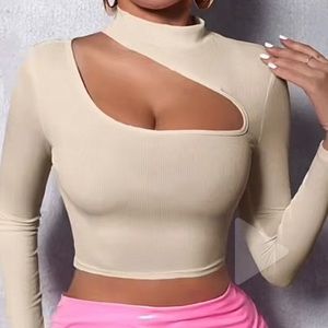 SHEIN PETITE Cut Out Mock Neck Tee - XS